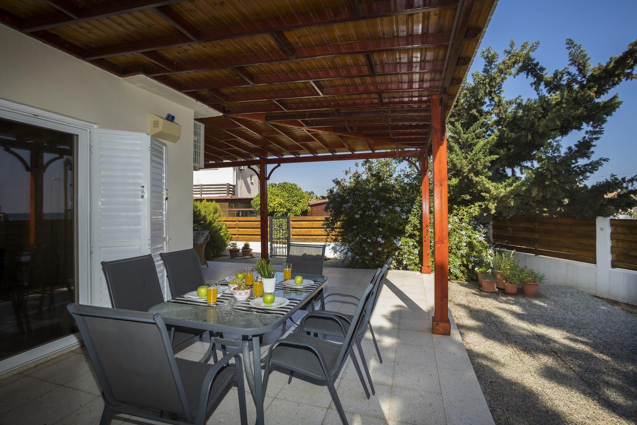 Larnaca Villa Marina Meneou Exterior foto