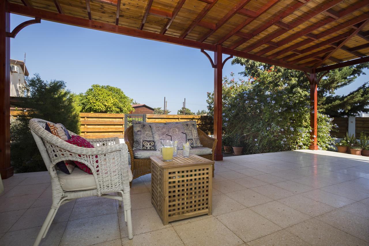 Larnaca Villa Marina Meneou Exterior foto